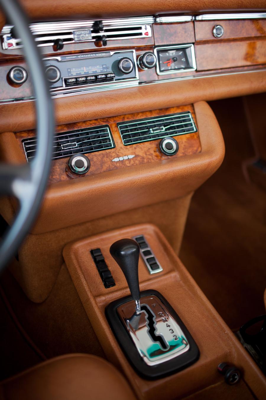  Mercedes-Benz 280 SE 3.5 Cabriolet 1971 года  (фото 36 из 84)
